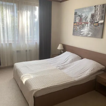 One Bedroom In Gated Complex Aparthotel