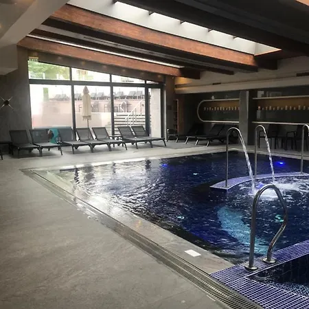 One Bedroom In Gated Complex *