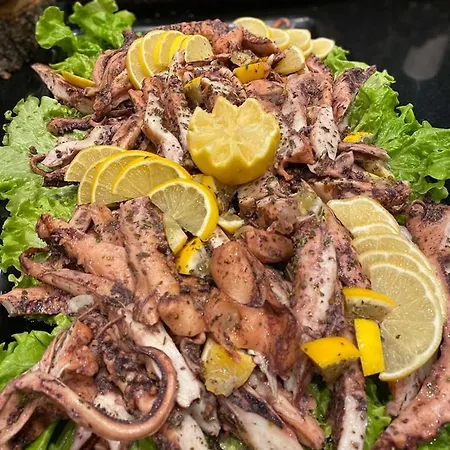 One Bedroom In Gated Complex Aparthotel